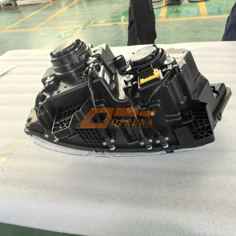 3711015-2000-C00/C Faro delantero izquierdo FAW J7