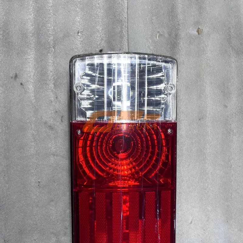 3716015362C00A Luz trasera izquierda RR LH FAWJ6