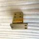 810W62690-6061 Conjunto bisagra inferior puerta izquierda