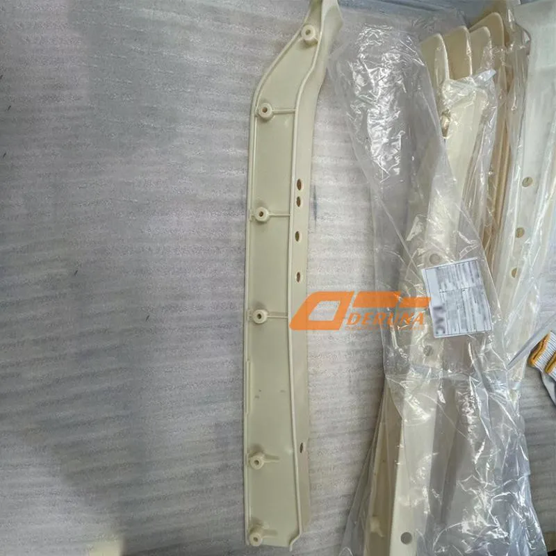 812W41610-0022TW0001 Bumper Right Trim Panel