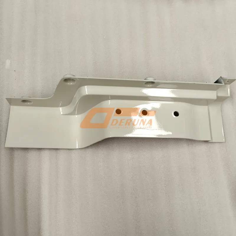 8406060-C6200 Right Trim Cover-Bumper