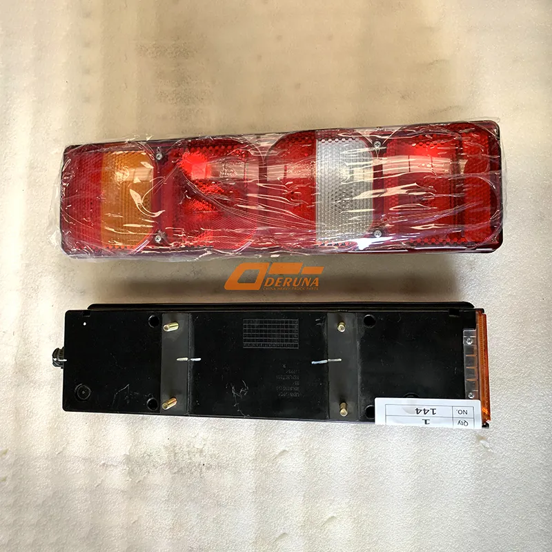 WG9925810002 7 Luces Traseras Combinadas Funcionales Con Luces De Señalización Laterales (Derecha)