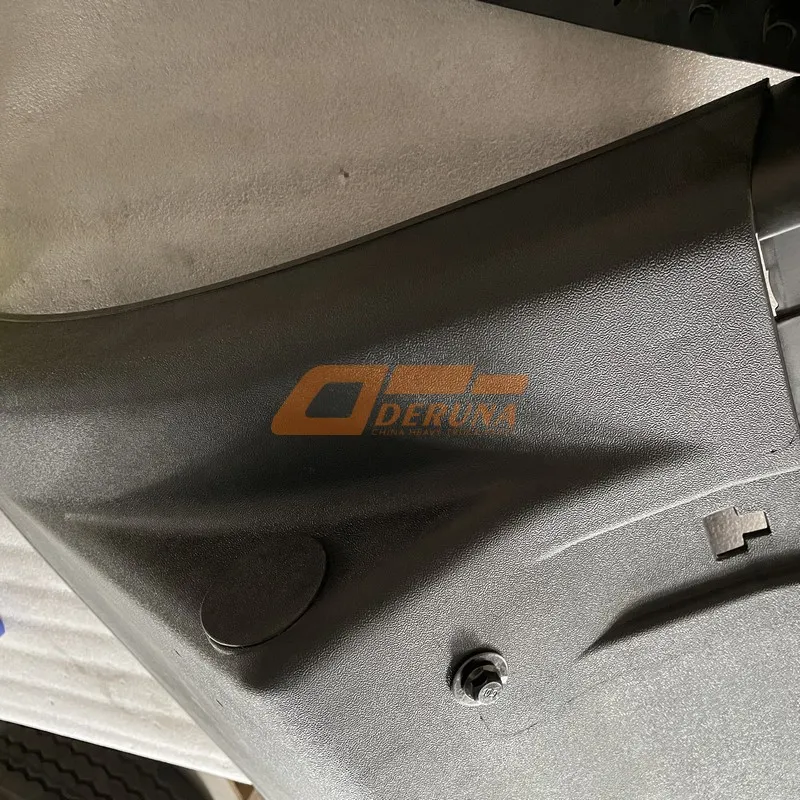 WG9925955223 6X4 Simple Integral Fender Assembly (Lightweight Fender)